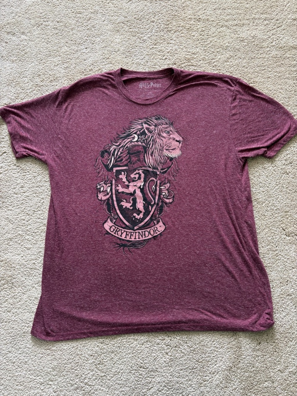 Warner Bros. Gryffindor Maroon Heather Short Sleeve Tee